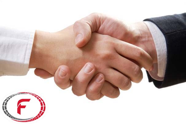 دربارهی ما میتواند نقش بسیاری مهمی در جذب مشتریهای بالقوه ایفا کند.