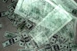 شروع معاملات دلار با نرخ 49 هزار و 430 تومان در بازار رسمی 1 مهر ماه 1402